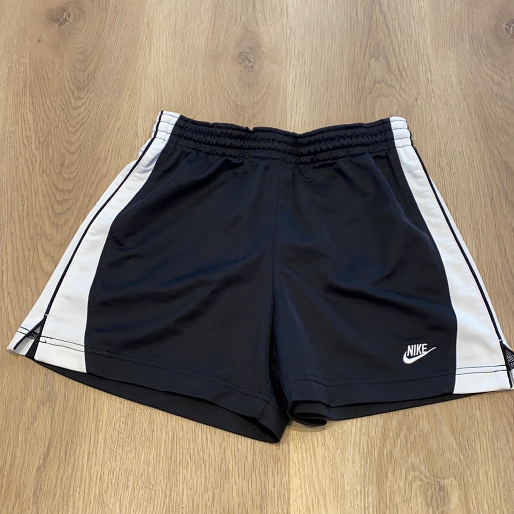 XS women’s Nike shorts